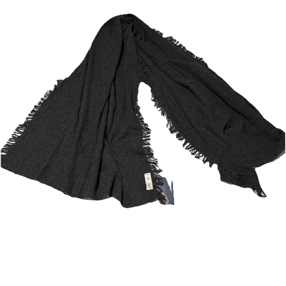Wrap/Scarf 20%cashmere 80%wool Universal Threads OSFM  black/gray New